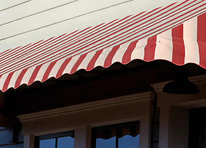 Local retractable awning installation team ensuring long-term reliability in San Antonio